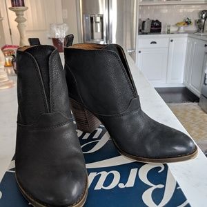 Lucky Brand Ehllen Booties